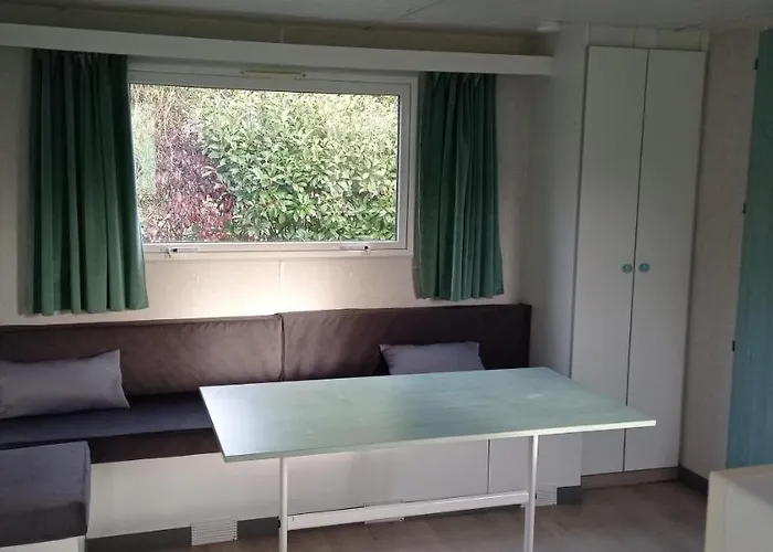 Le Bel Air Mobil Le Palmier 4 Personnes *